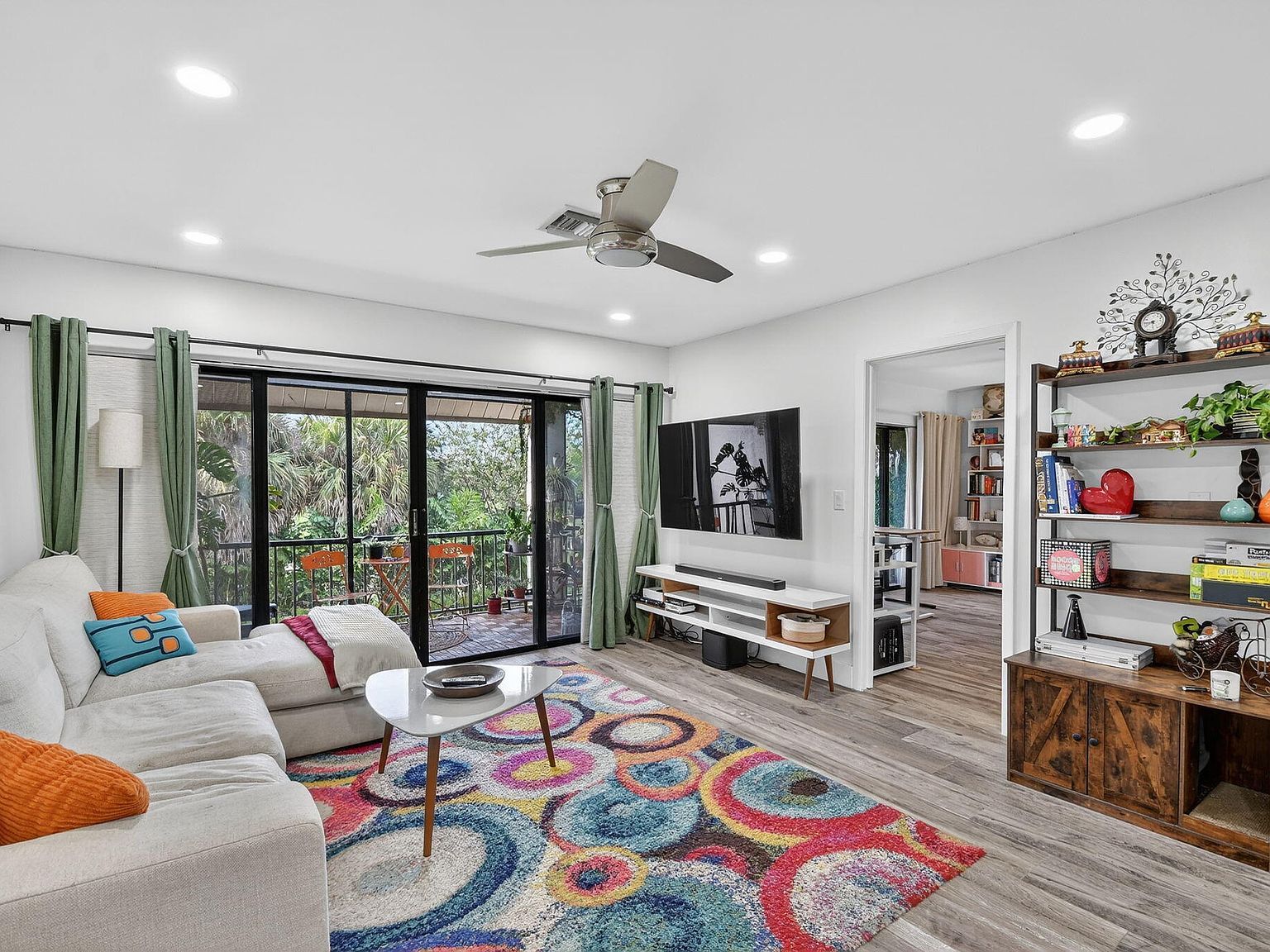 1801 Presidential Way APT D204 West Palm Beach, FL 33401 - Thumbnail 2