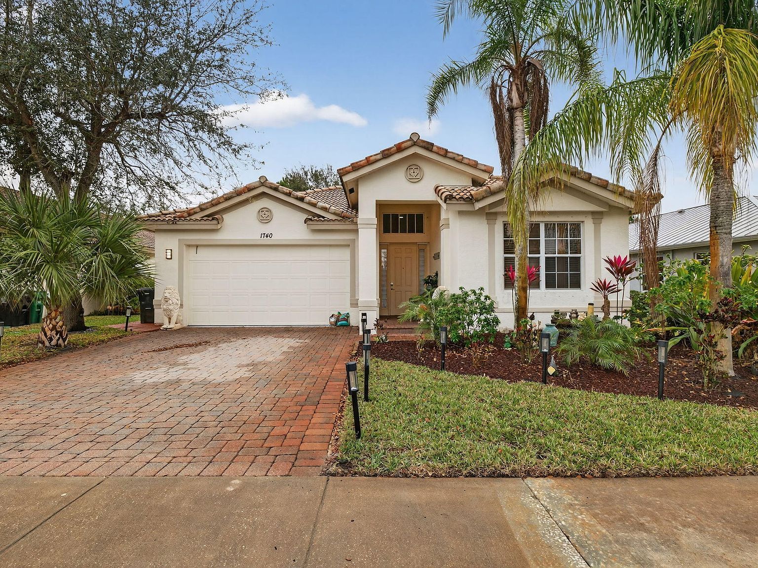 1740 SW Jamesport Dr Port Saint Lucie, FL 34953 - Thumbnail 2