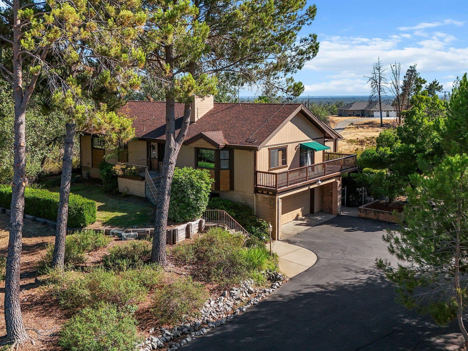 19924 Woodchuck Trl Redding, CA 96003 - Thumbnail 2