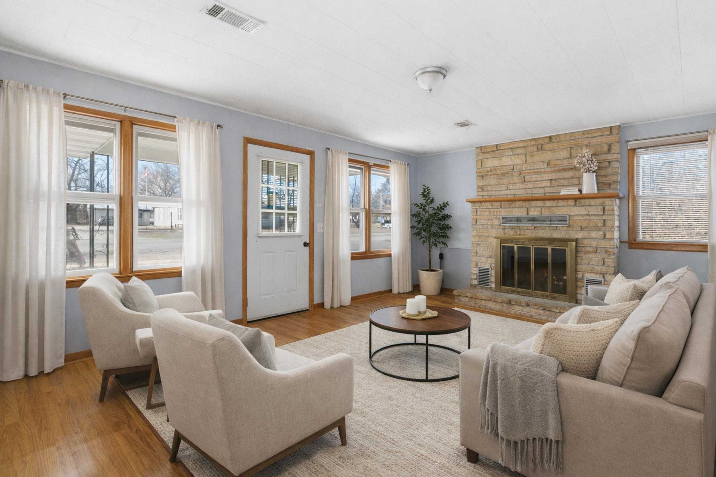 225 N Pine St, Mountain View, MO, USA, 65548 - Thumbnail 2