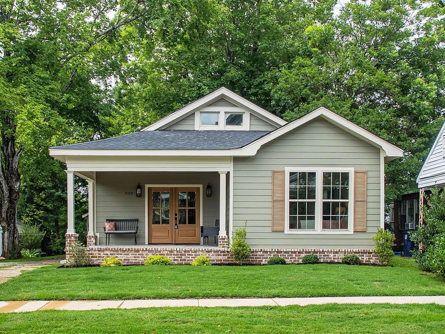 909 E Linden St Corinth, MS 38834 - Thumbnail 2