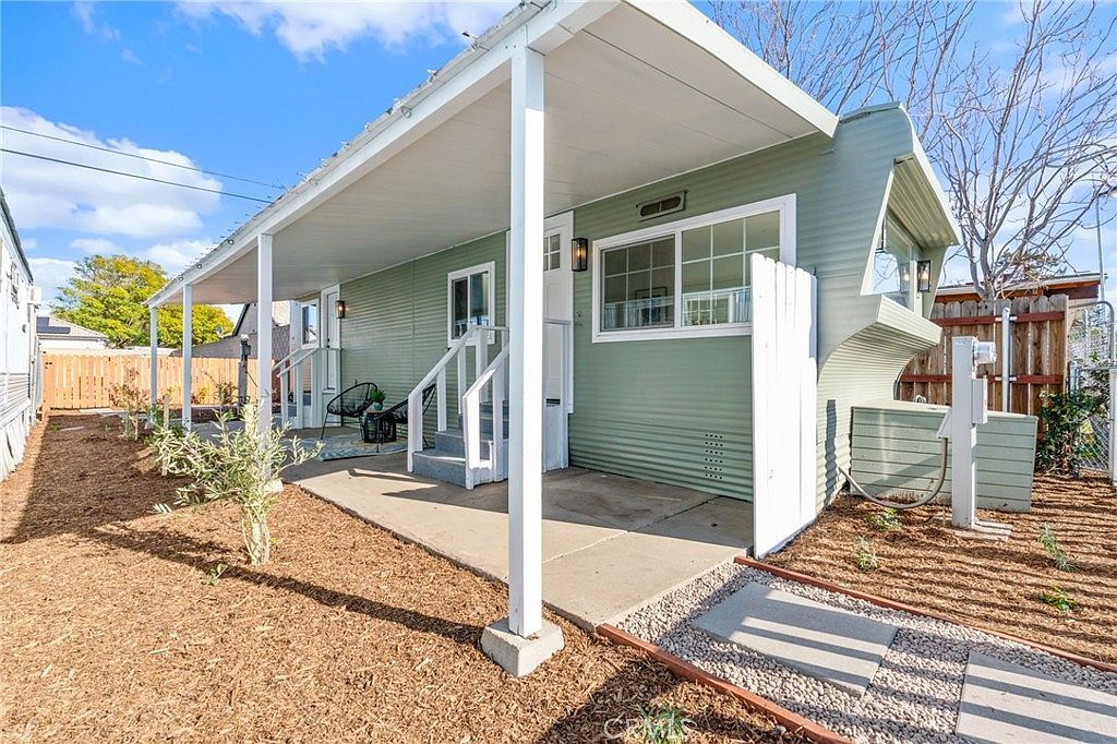 26135 Baseline St SPACE 18 Highland, CA 92346 - Thumbnail 2