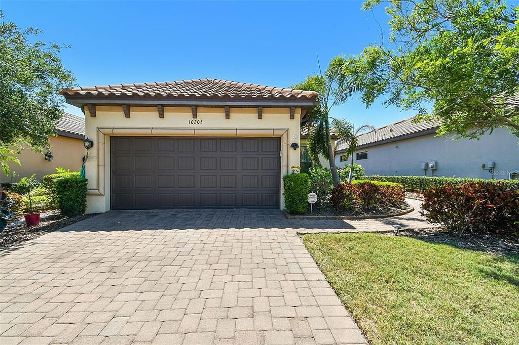 10205 Saint Francis Ter Palmetto, FL 34221 - Thumbnail 2