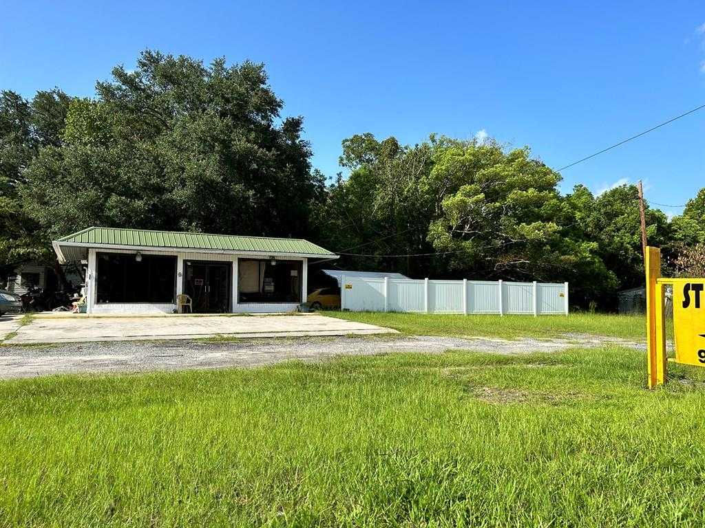 705 South Georgia Parkway East, Waycross, GA, USA, 31501  | Commercial