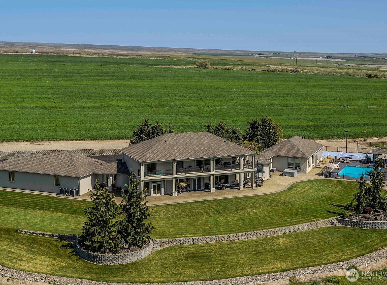 1050 Lewandowski Rd Sunnyside, WA 98944 - Thumbnail 2