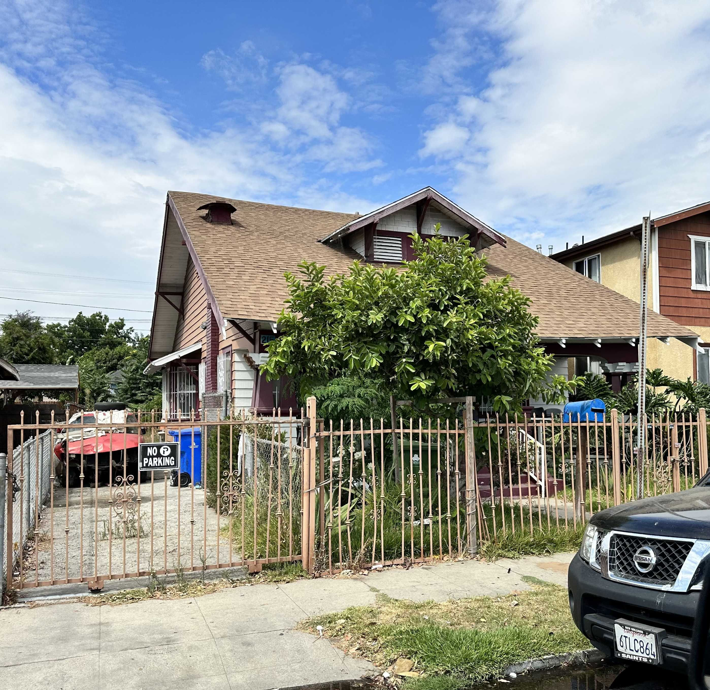 215 West 60th Street, Los Angeles, CA, USA, 90003 - Thumbnail 3