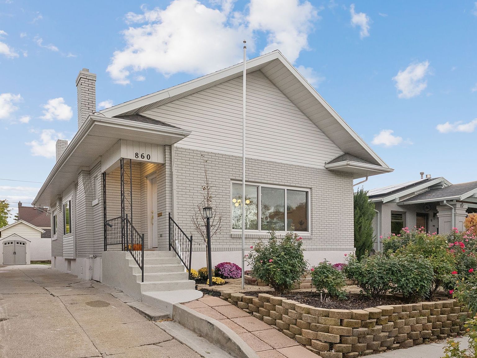 860 E Emerson Ave Salt Lake City, UT 84105 - Thumbnail 2