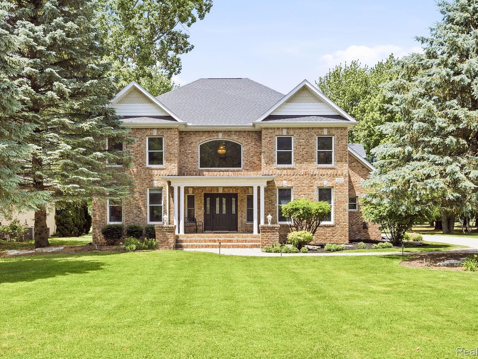 3269 Saint Andrews Dr Port Huron, MI 48060, 48060