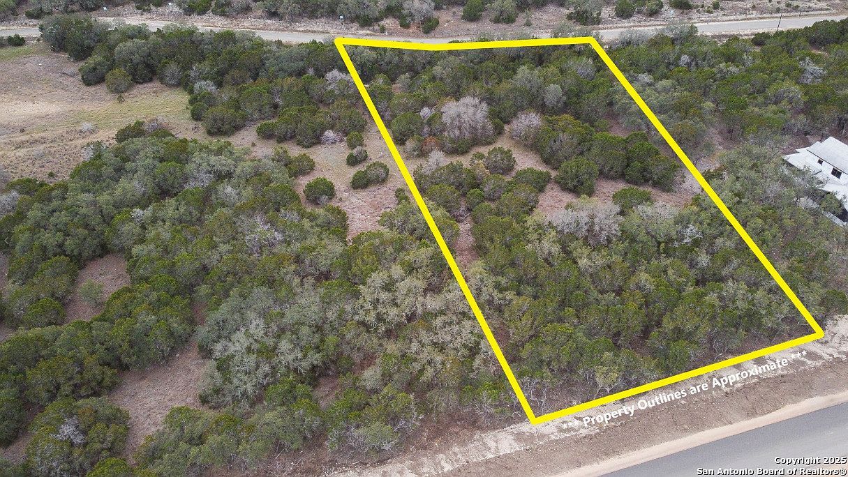 1712 Demi John Bend Rd #2 Canyon Lake, TX 78133 - Thumbnail 2