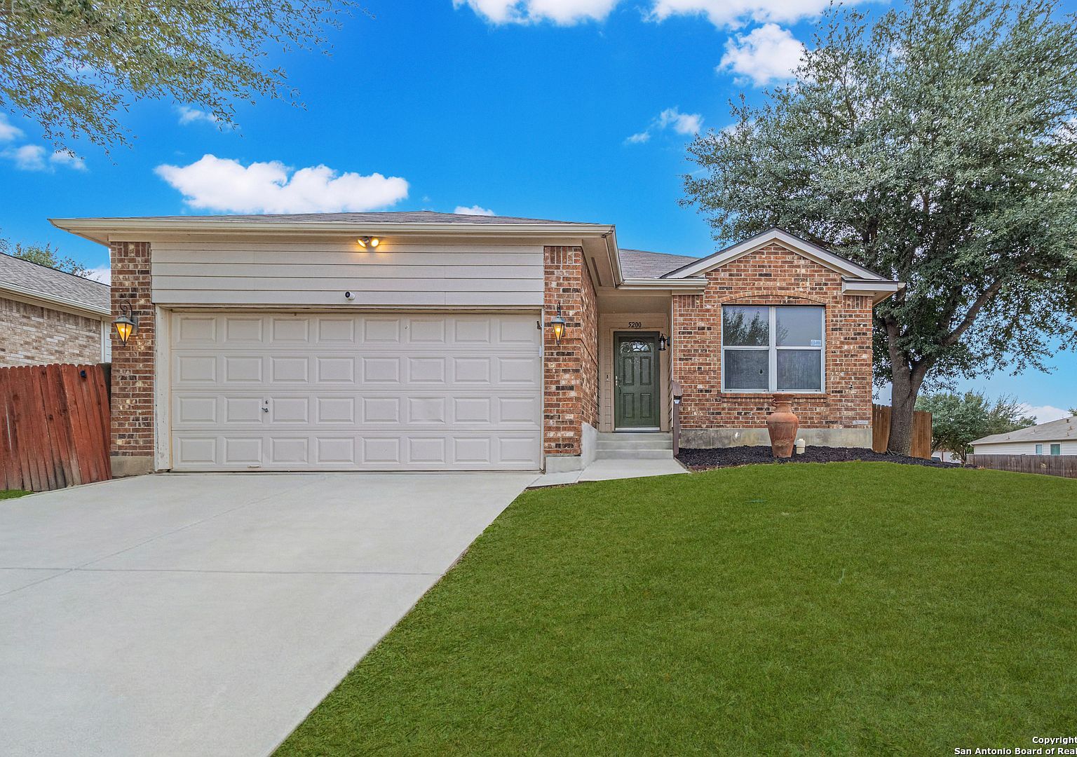5200 Columbia Dr Cibolo, TX 78108 - Thumbnail 2
