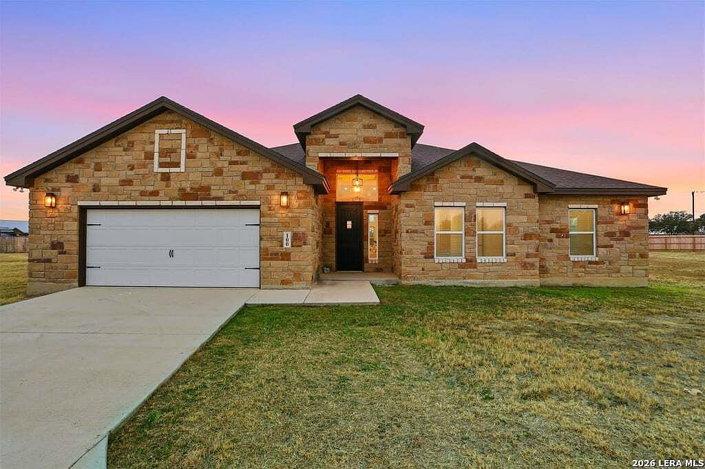 100 W Short Meadow Dr Lytle, TX 78052 - Thumbnail 2