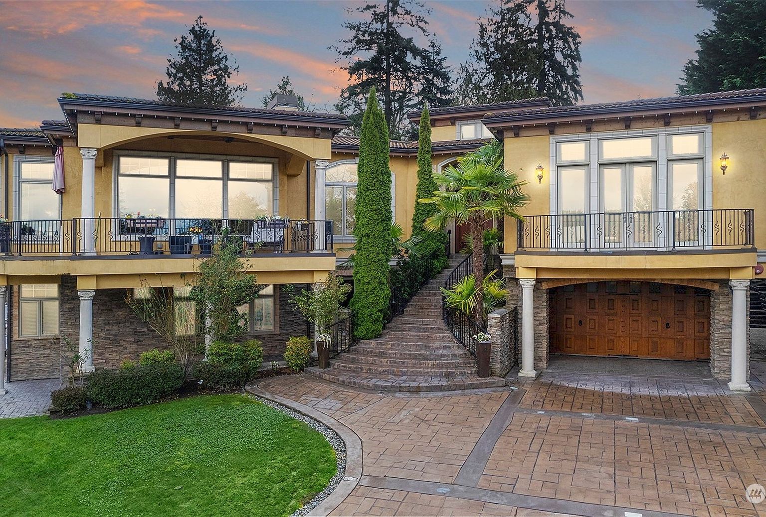 3335 102nd Ave NE Bellevue, WA 98004 - Thumbnail 2