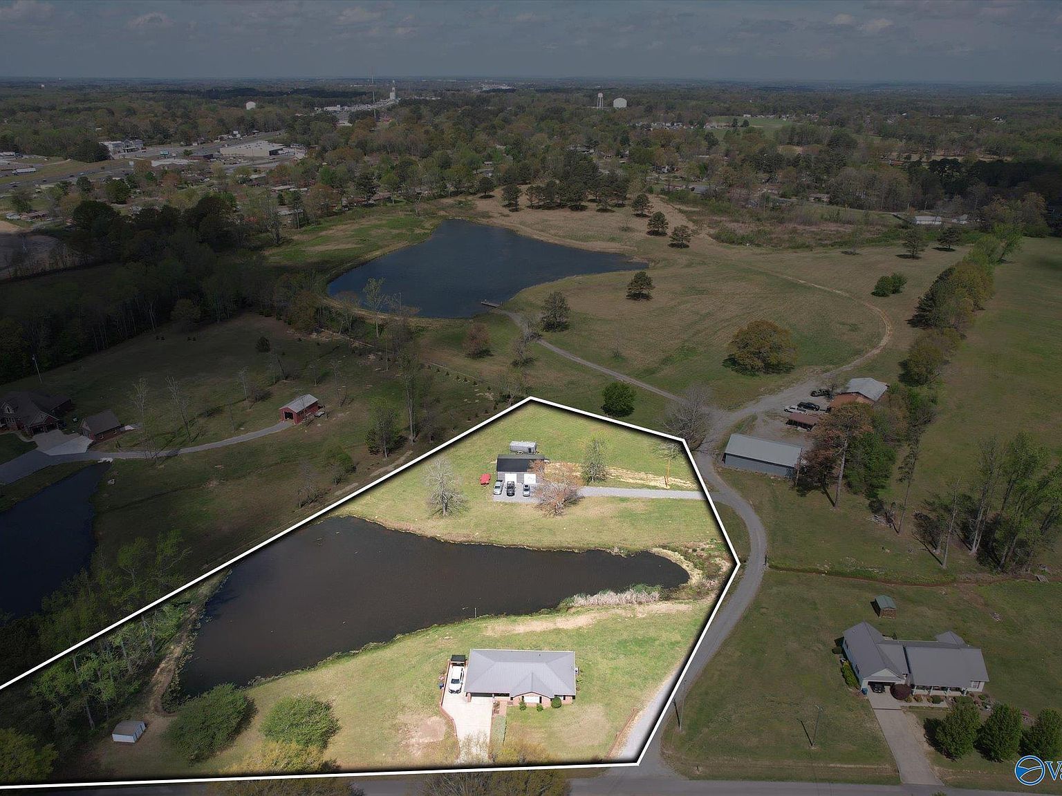 447 E Henderson Rd Boaz, AL 35957 - Thumbnail 2