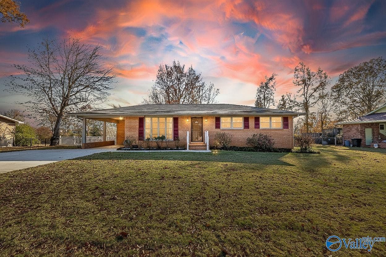 551 Reed Rd Guntersville, AL 35976 - Thumbnail 2