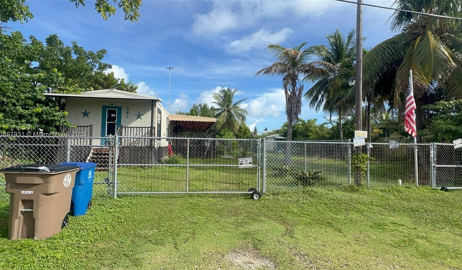 561 Gordon Cir Key Largo, FL 33037 - Thumbnail 2