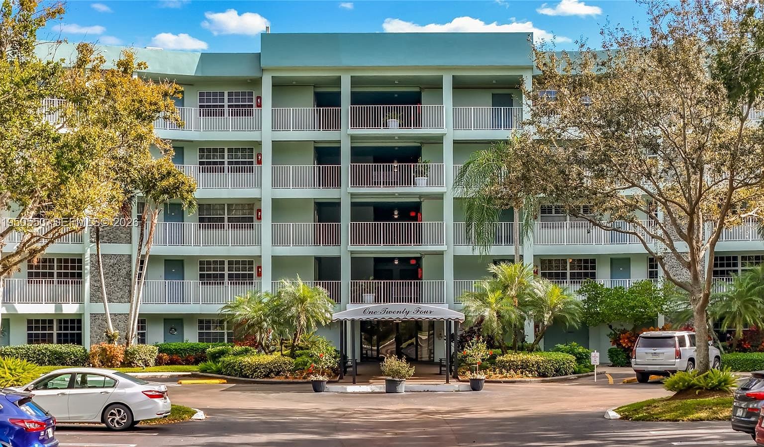 806 Cypress Grove Ln APT 303 Pompano Beach, FL 33069 - Thumbnail 2