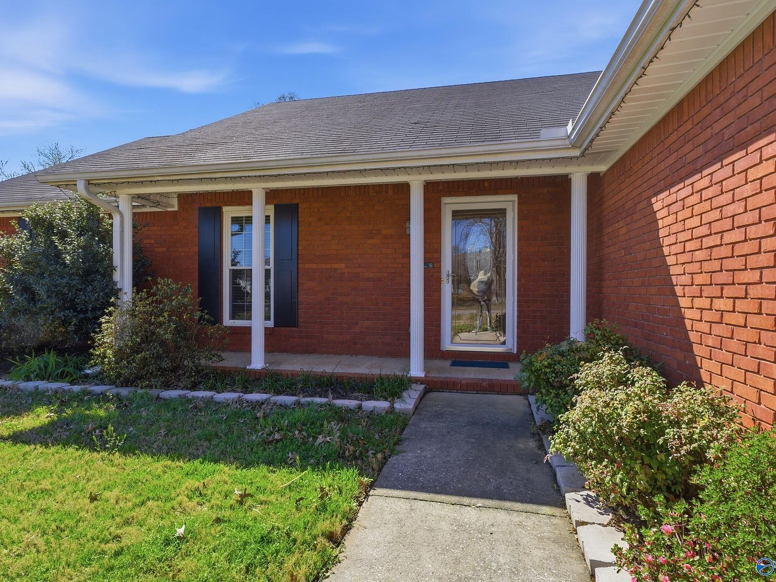 2307 Winthrop Dr SW Decatur, AL 35603 - Thumbnail 2