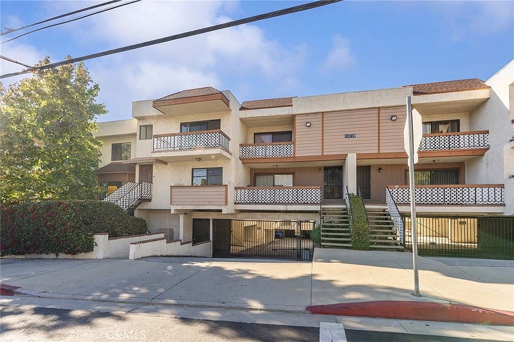 10219 Pinewood Ave APT 2 Tujunga, CA 91042 - Thumbnail 2
