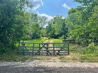 0 Stonegate Dr Northville, MI 48168 - Thumbnail 2