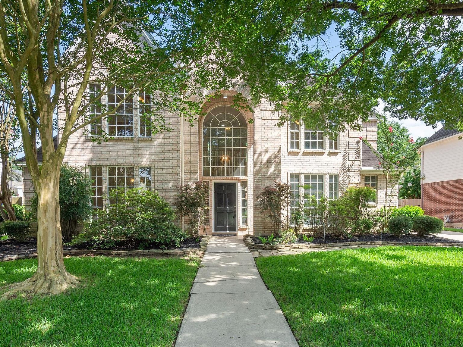 8011 Courtland Cir Spring, TX 77379, 77379