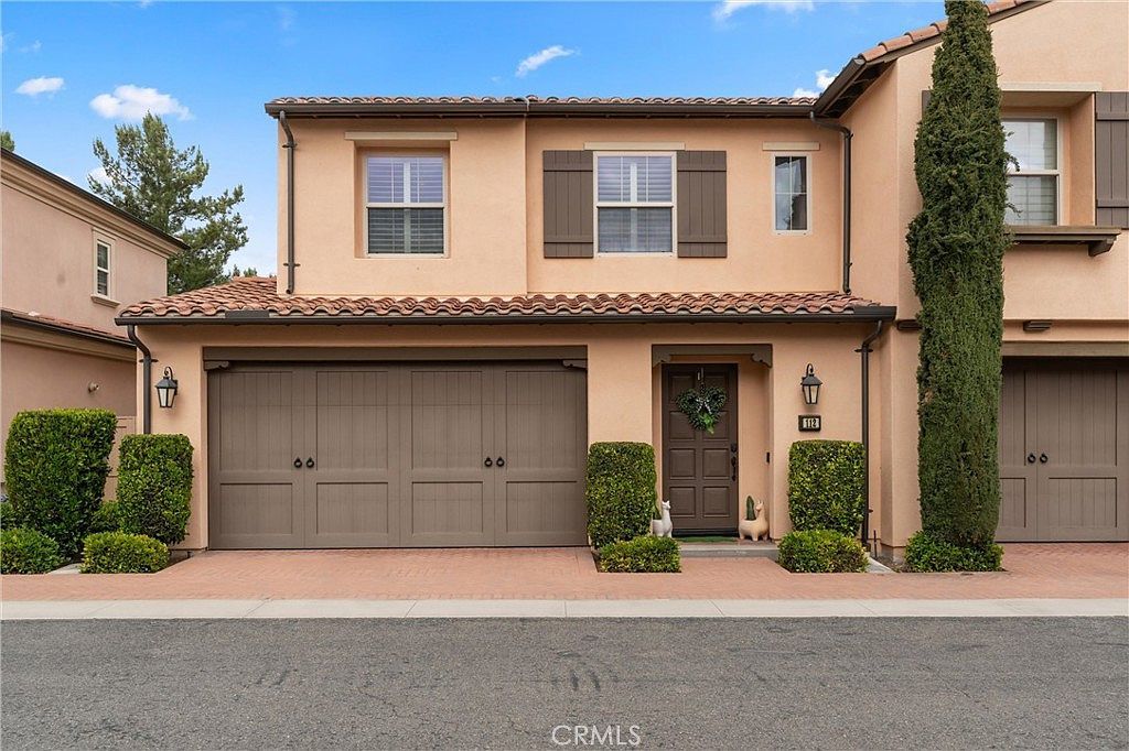 112 Gemstone Irvine, CA 92620 - Thumbnail 2