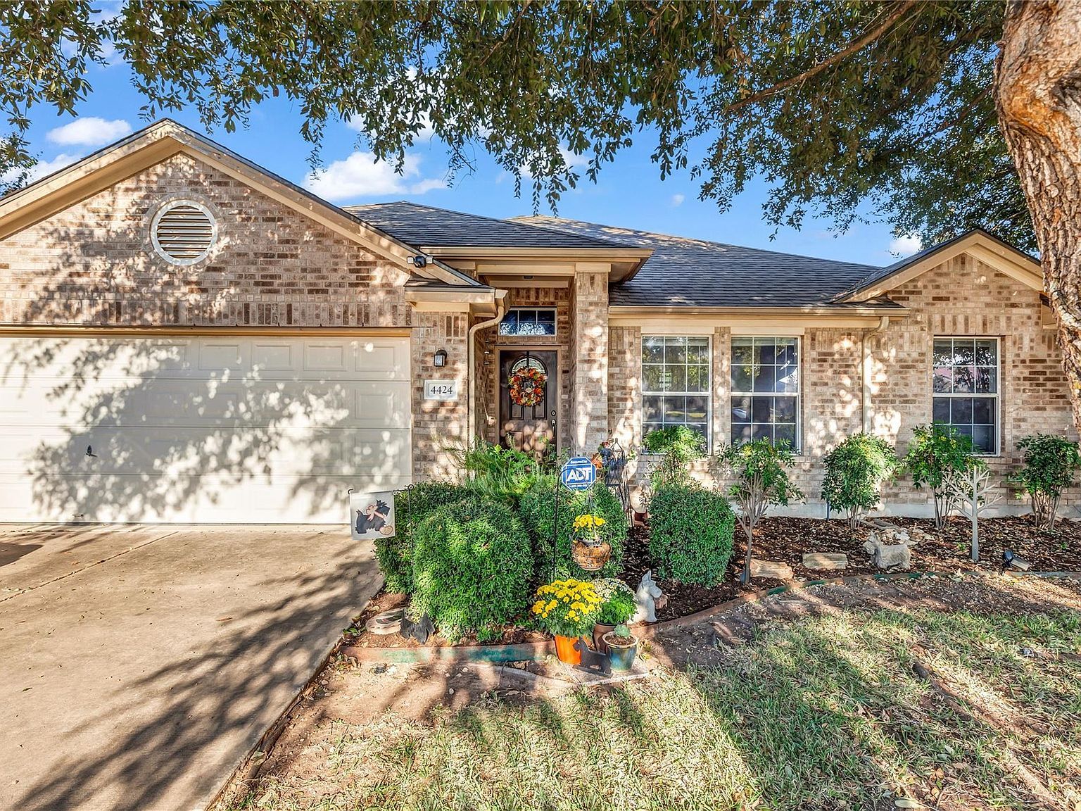 4424 Bent Path Round Rock, TX 78665 - Thumbnail 2