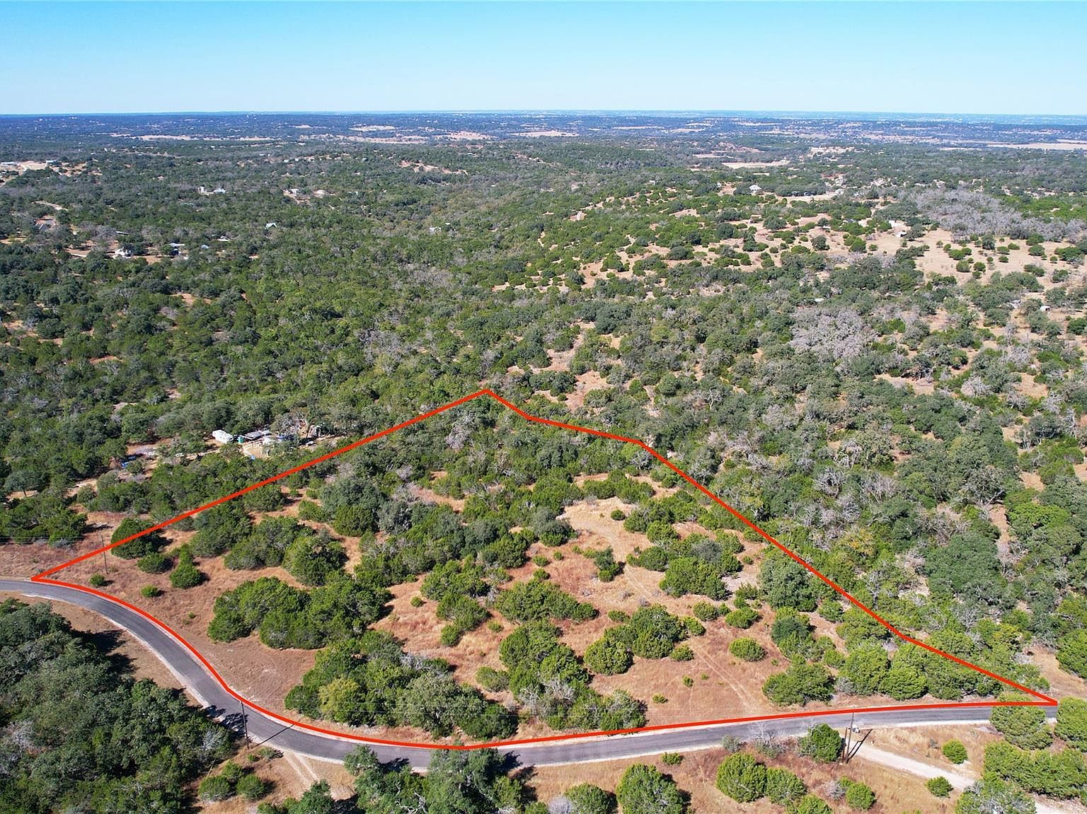 610 Deer Rd Fredericksburg, TX 78624 - Thumbnail 2