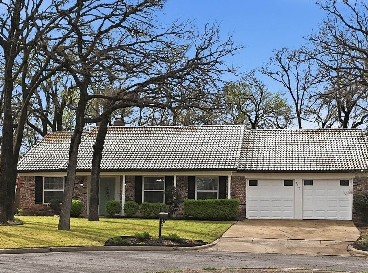 2316 S Pleasant Forest St Arlington, TX 76015 - Thumbnail 2