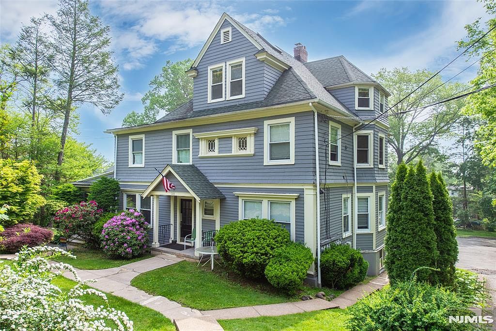 1283 Valley Rd APT 7 Montclair, NJ 07043 - Thumbnail 2