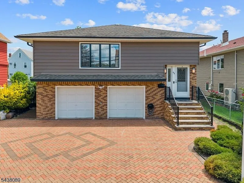 45 Grunwald St Clifton, NJ 07013, 7013