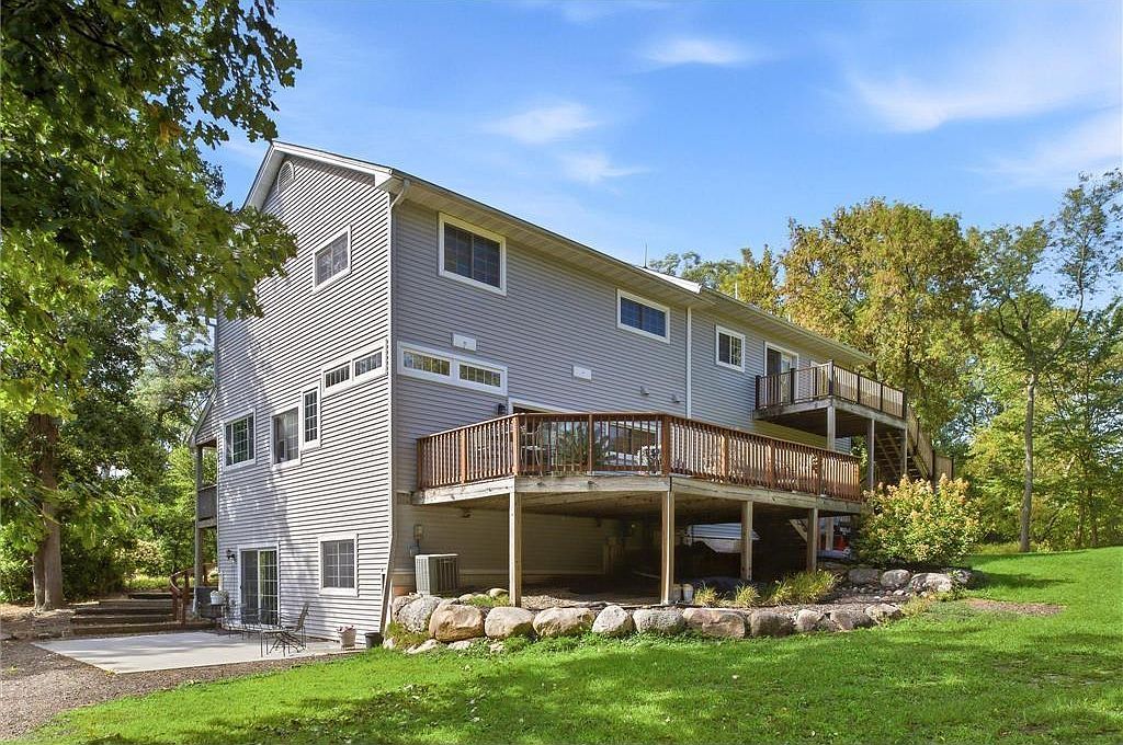 14690 284 1/2 Ave NW Zimmerman, MN 55398, 55398