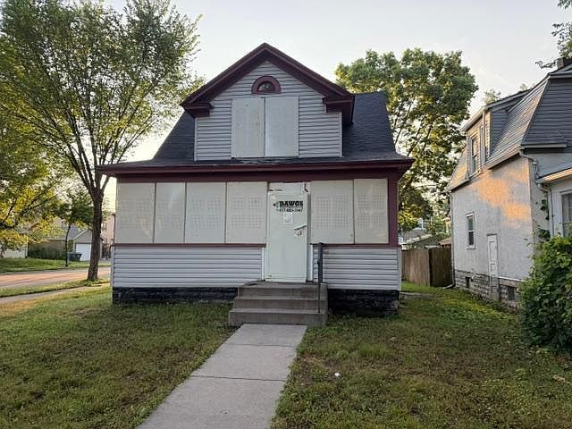 2030 Russell Ave N Minneapolis, MN 55411, 55411
