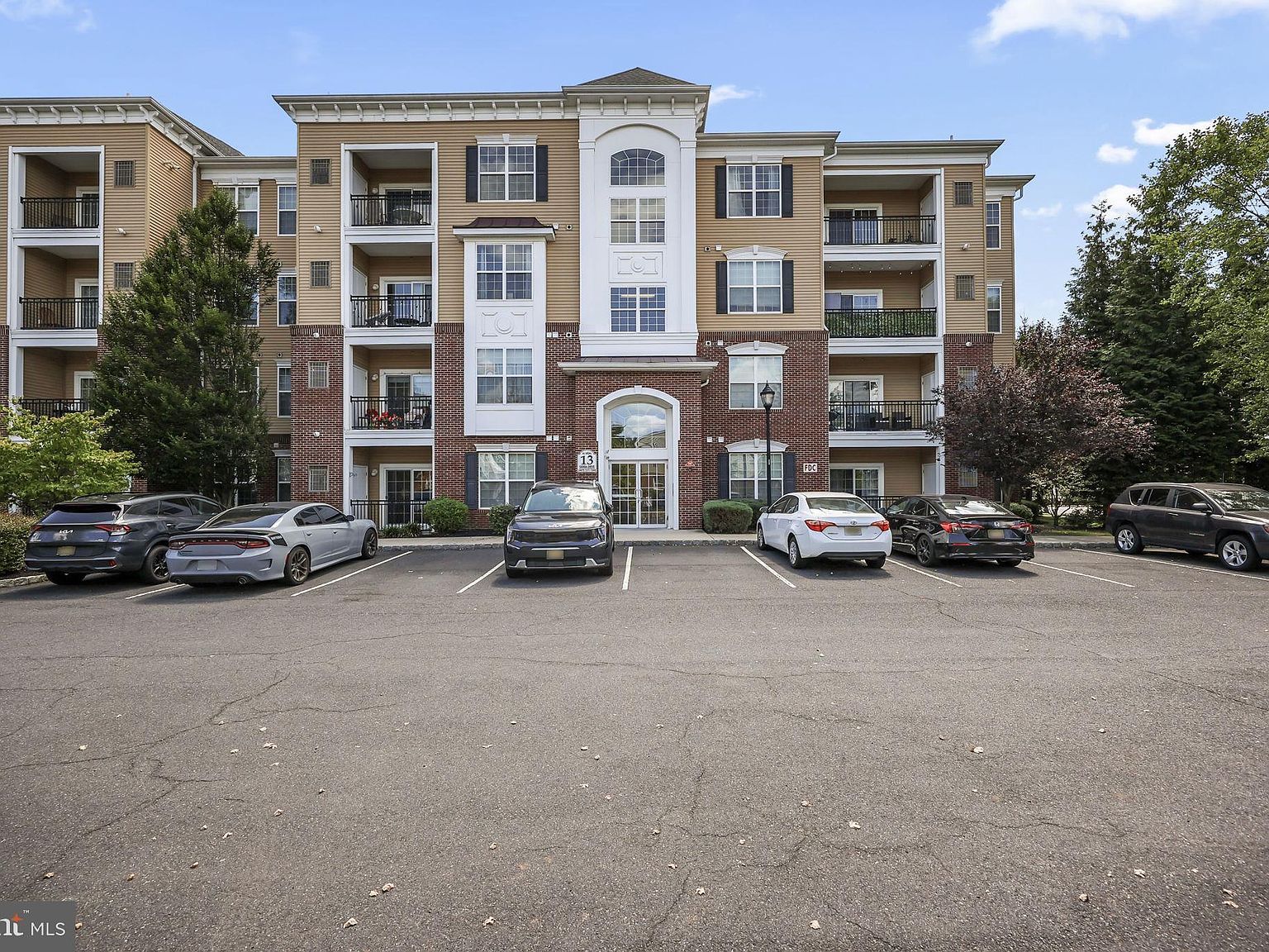 1327 Sierra Dr Hamilton, NJ 08619 - Thumbnail 2