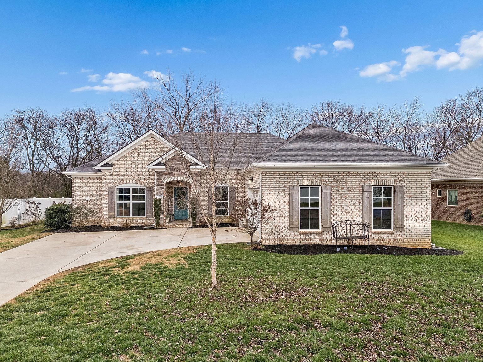 2607 Hidden Creek Way Columbia, TN 38401 - Thumbnail 2