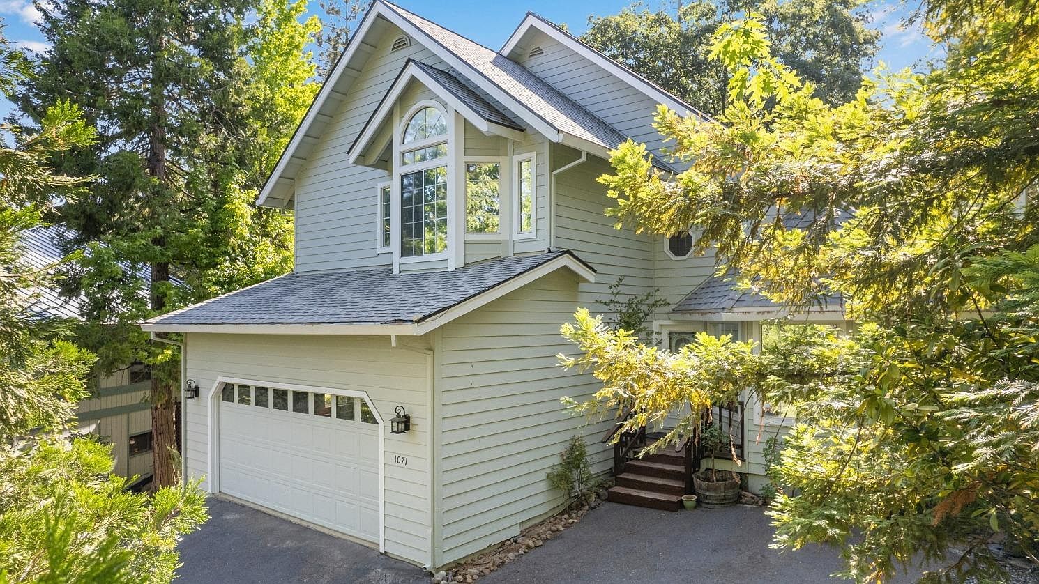 1071 Dogwood Dr Murphys, CA 95247 - Thumbnail 2