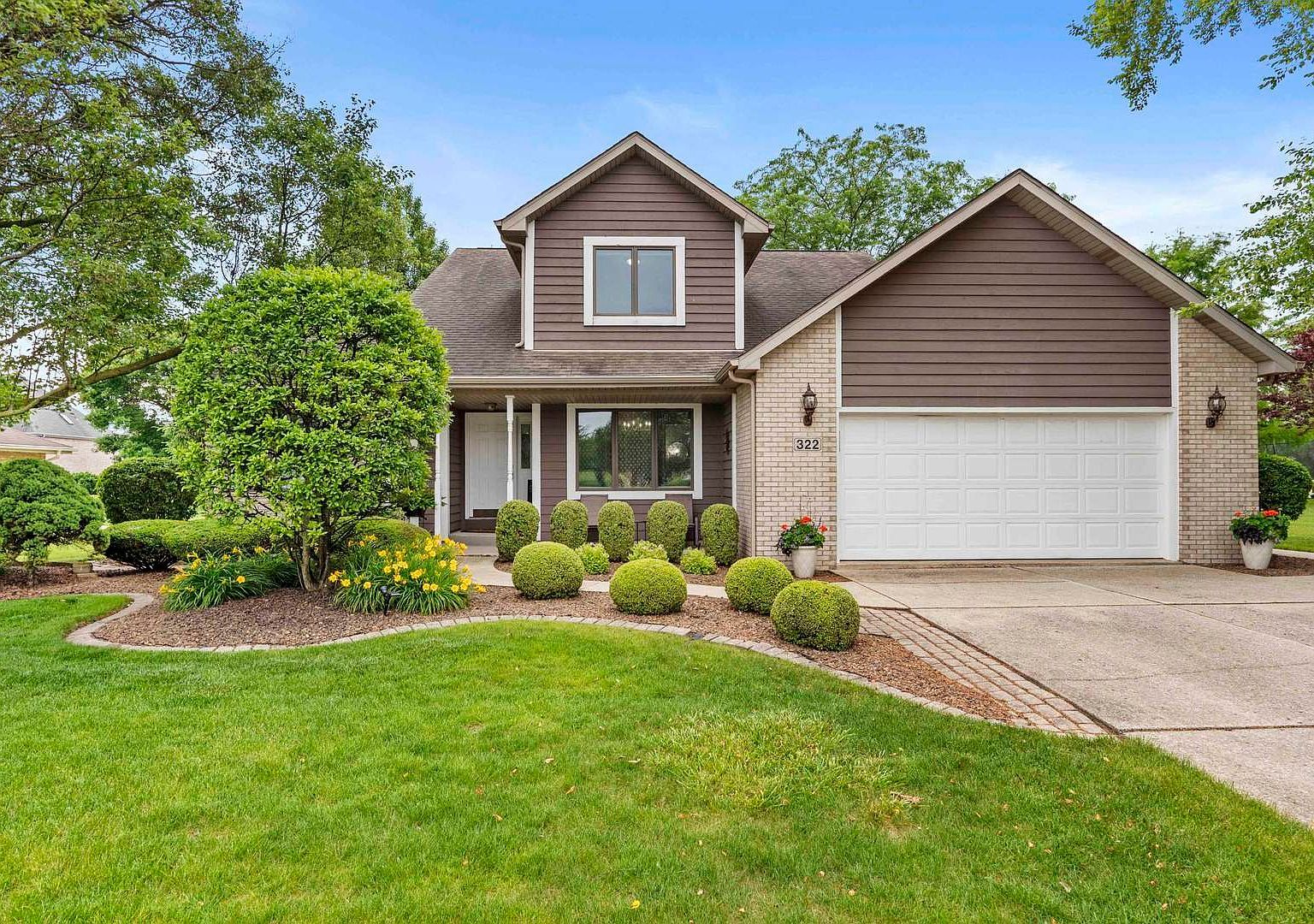 322 Orchard Ln Beecher, IL 60401 - Thumbnail 2