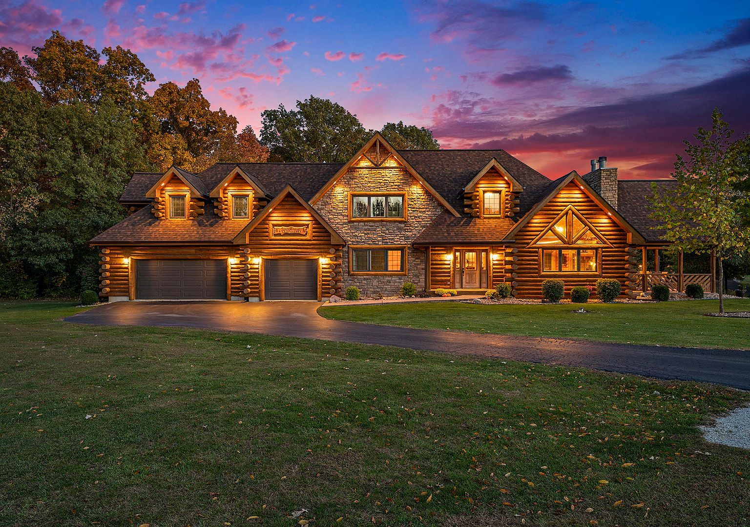 6125 Tulip Ln Grant Park, IL 60940 - Thumbnail 2