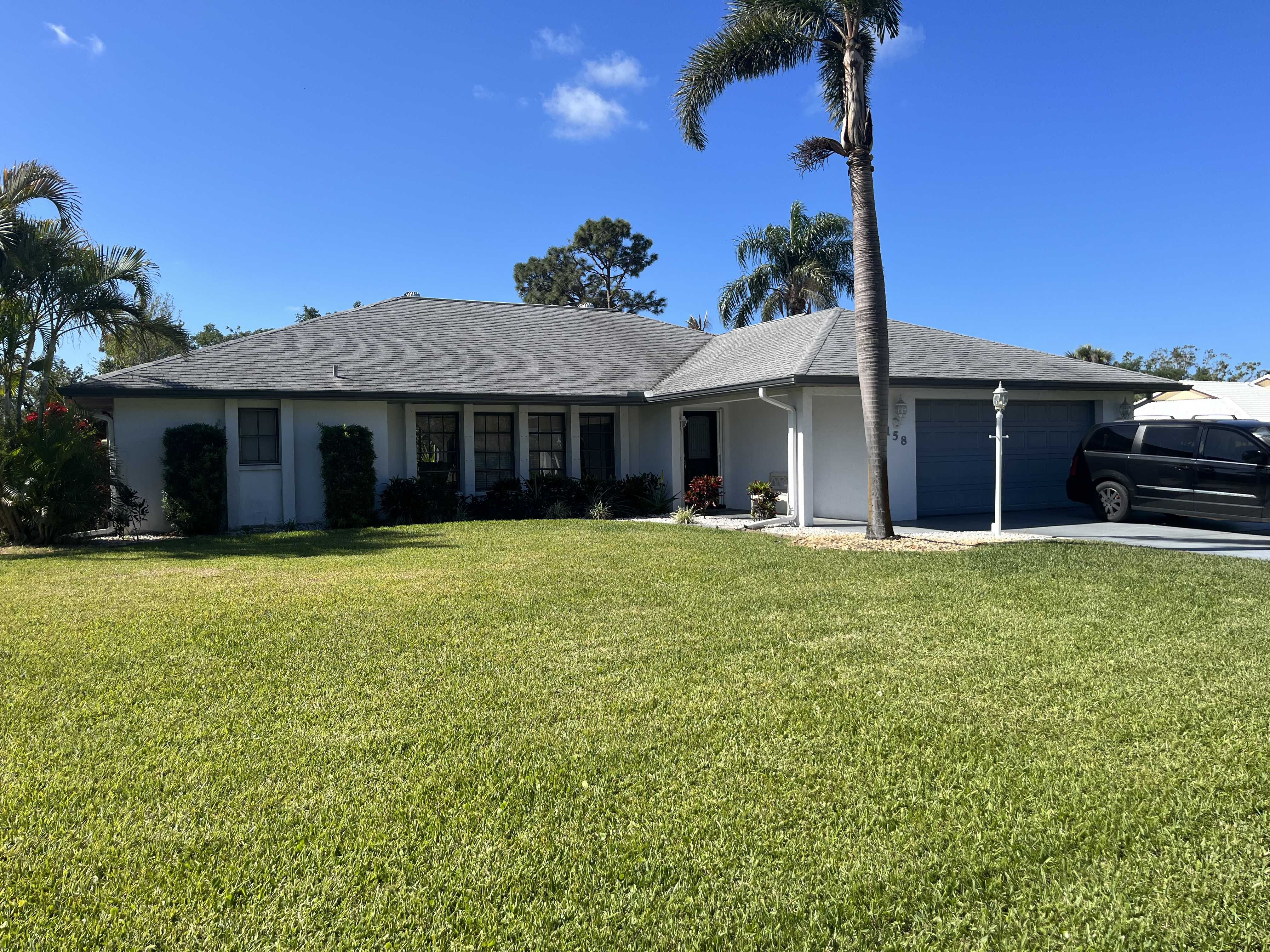 158 Hourglass Drive, Venice, FL, USA, 34293 - Thumbnail 2