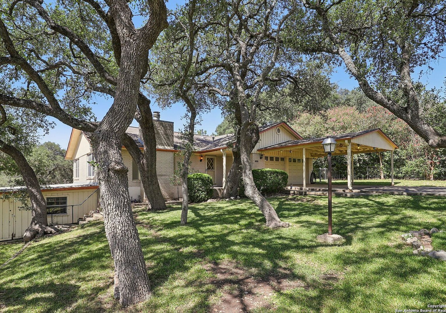 7222 Wild Eagle Rd San Antonio, TX 78255 - Thumbnail 2