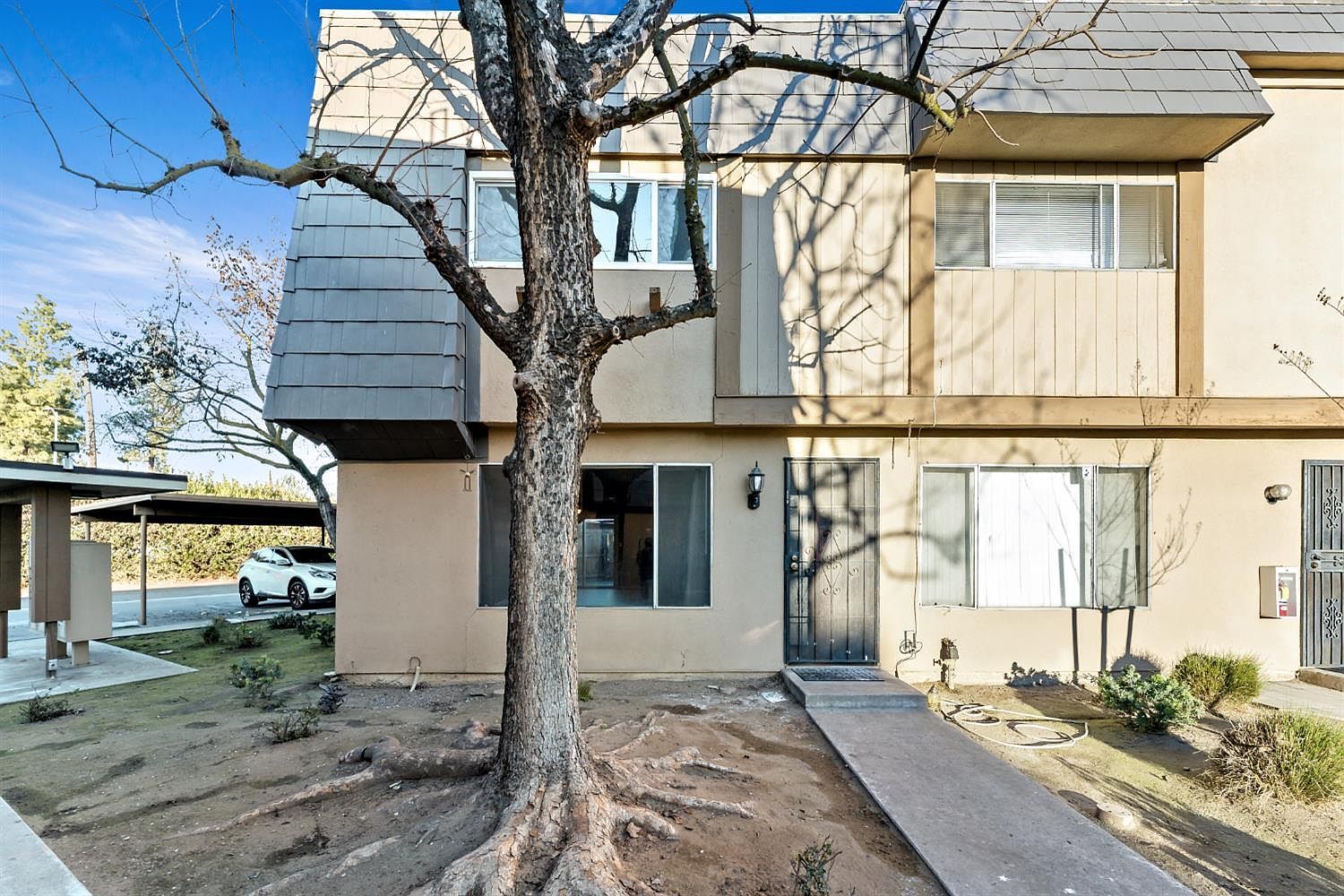 5188 E Ashlan Ave APT 128 Fresno, CA 93727 - Thumbnail 2