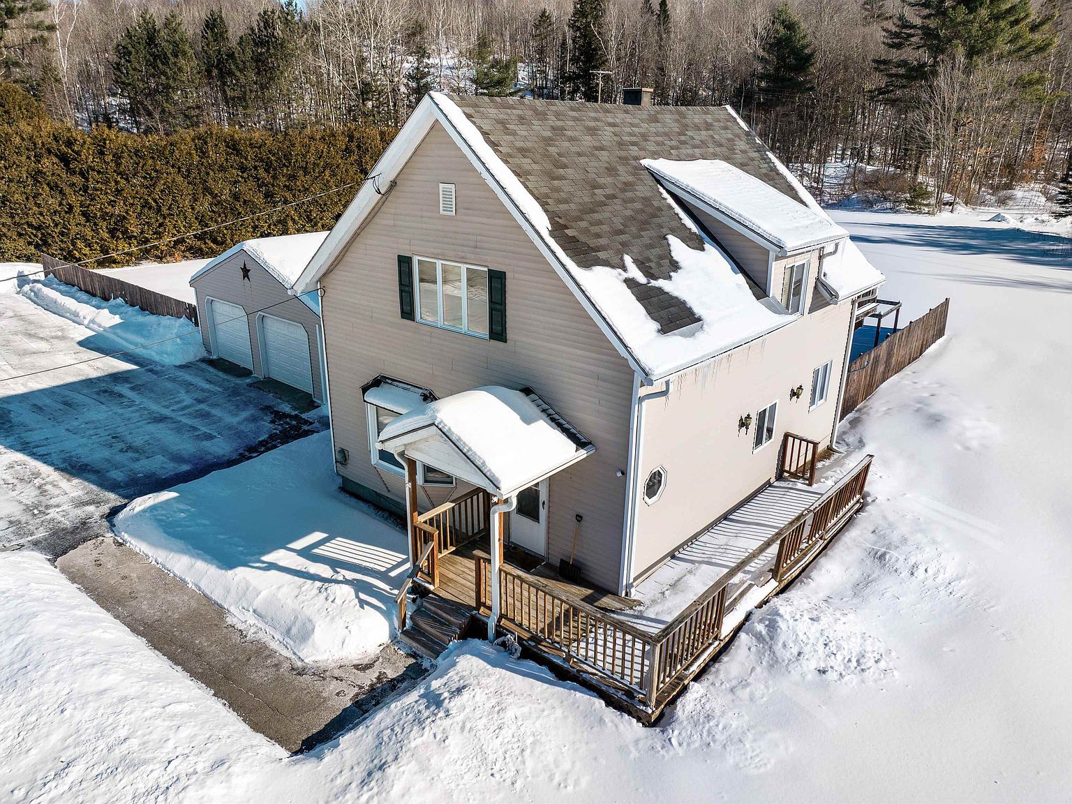 553 Lancaster Rd Northumberland, NH 03582 - Thumbnail 2