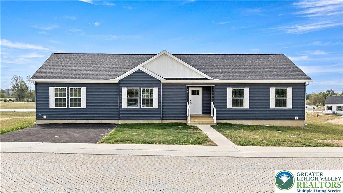 3983 Hastings Rd Lehigh Township, PA 18088 - Thumbnail 2