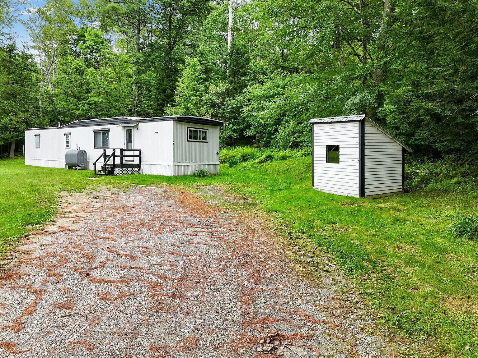 146 Ferry St Solon, ME 04979 - Thumbnail 2