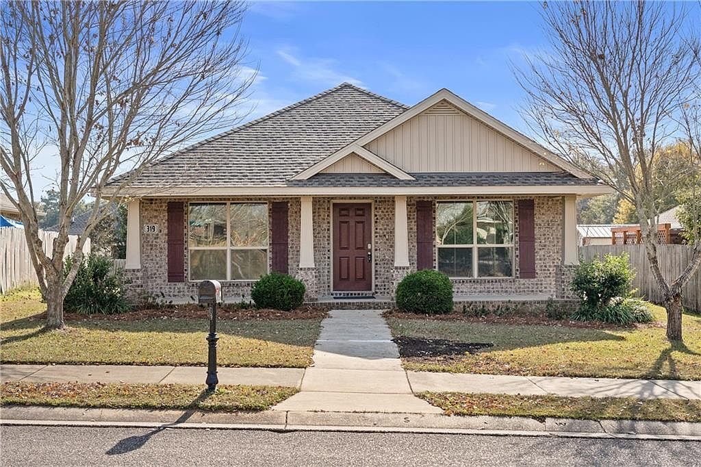 319 Bloomsbury Ave Fairhope, AL 36532 - Thumbnail 2