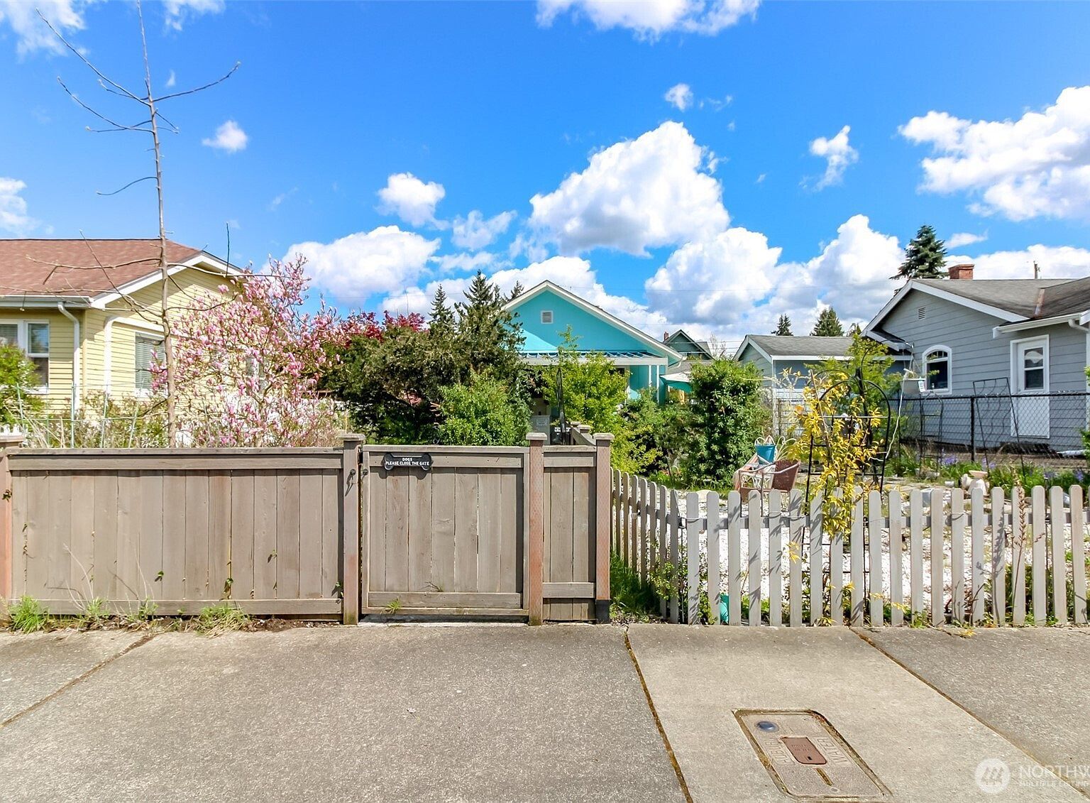 208 F St SE Auburn, WA 98002  | Single Family