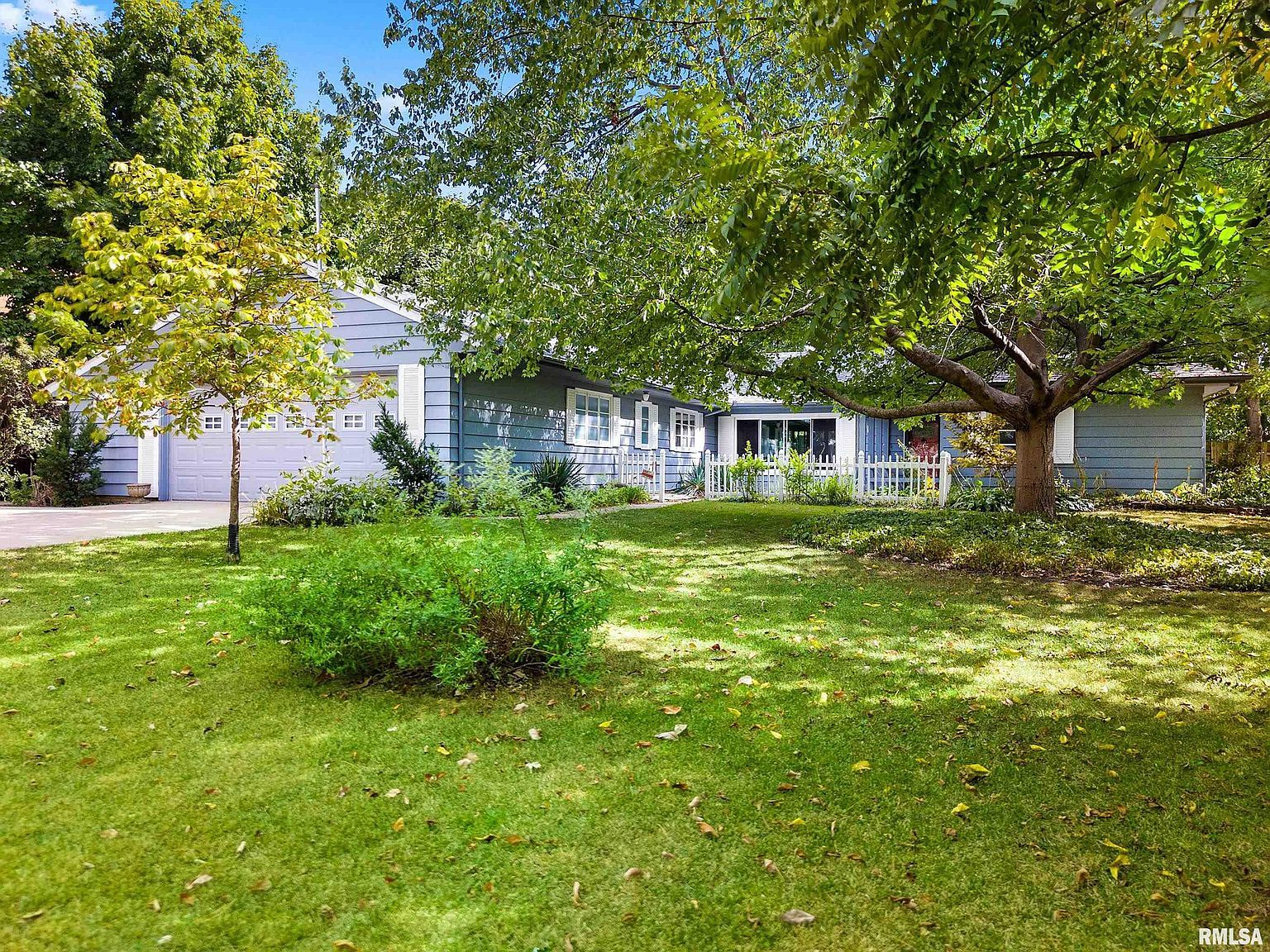 622 Washington St Pekin, IL 61554 - Thumbnail 2