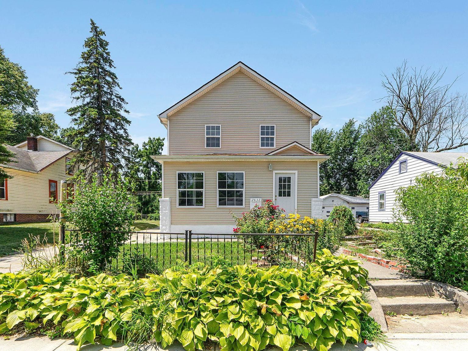 2832 Abbott St Fort Wayne, IN 46806 - Thumbnail 2