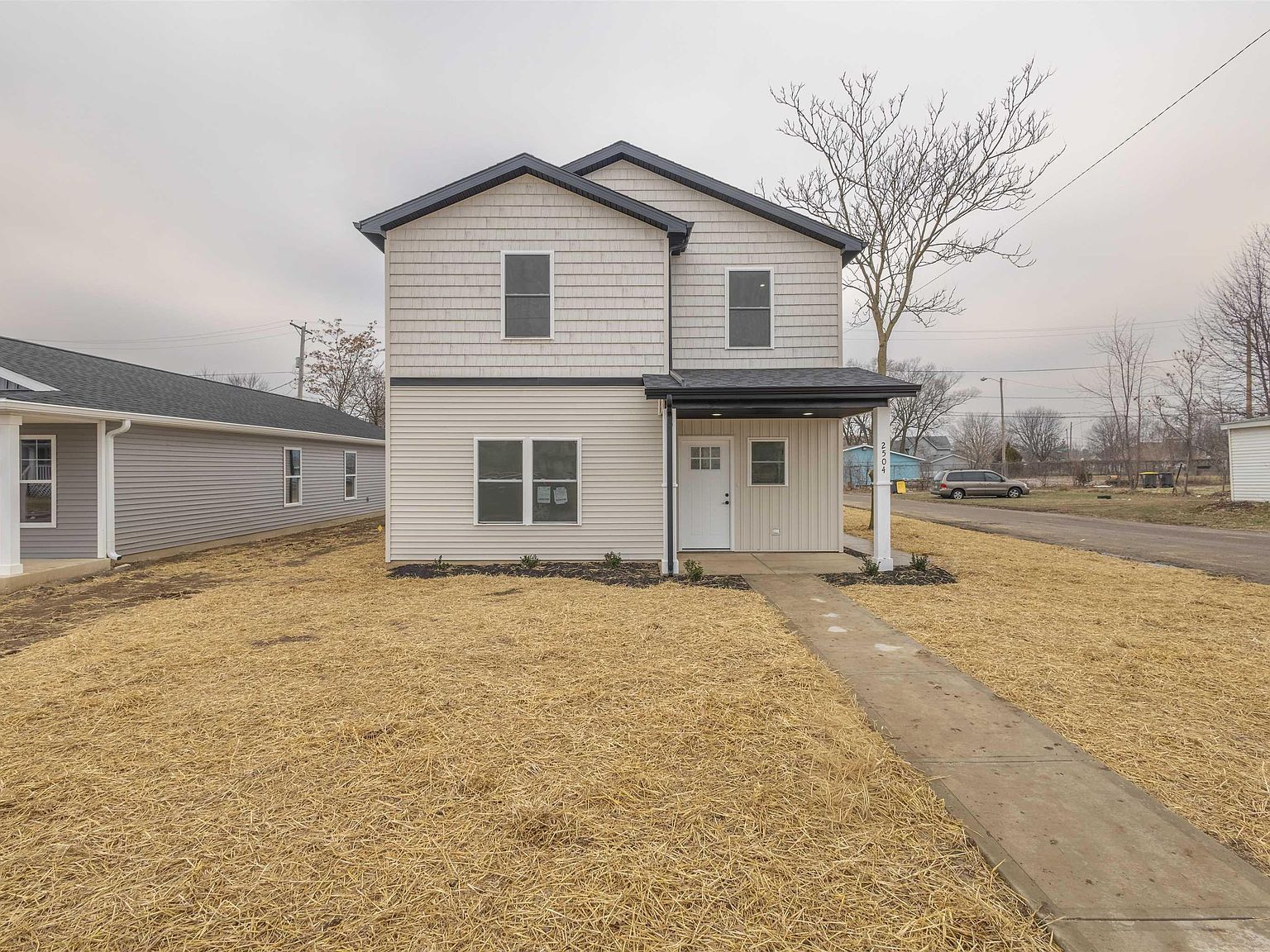 2504 Lillie St Fort Wayne, IN 46803 - Thumbnail 2