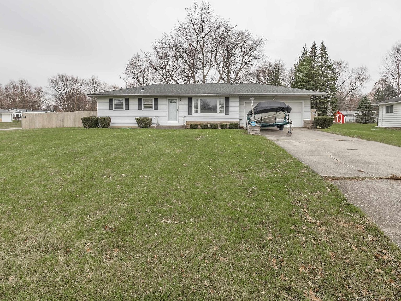 5732 Meadowbrook Dr Fort Wayne, IN 46835 - Thumbnail 2