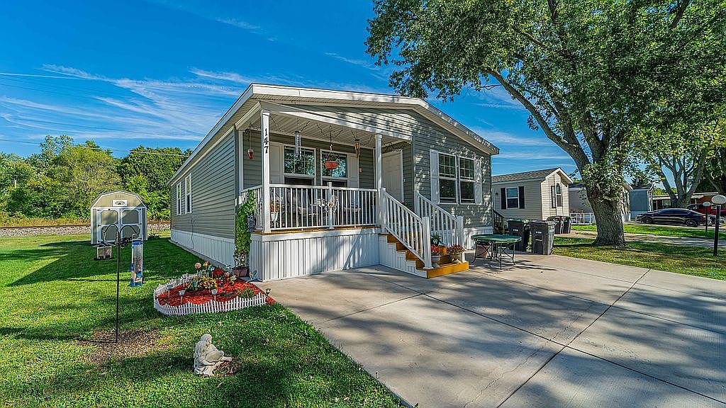 147 Coral Ave Portage, IN 46368 - Thumbnail 2